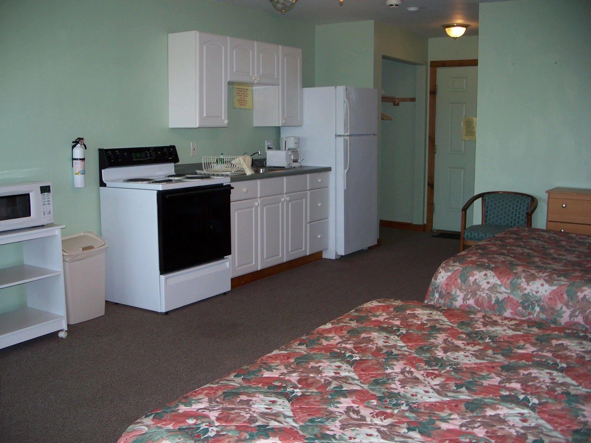 Blue Sea Motor Inn North Truro Exterior photo